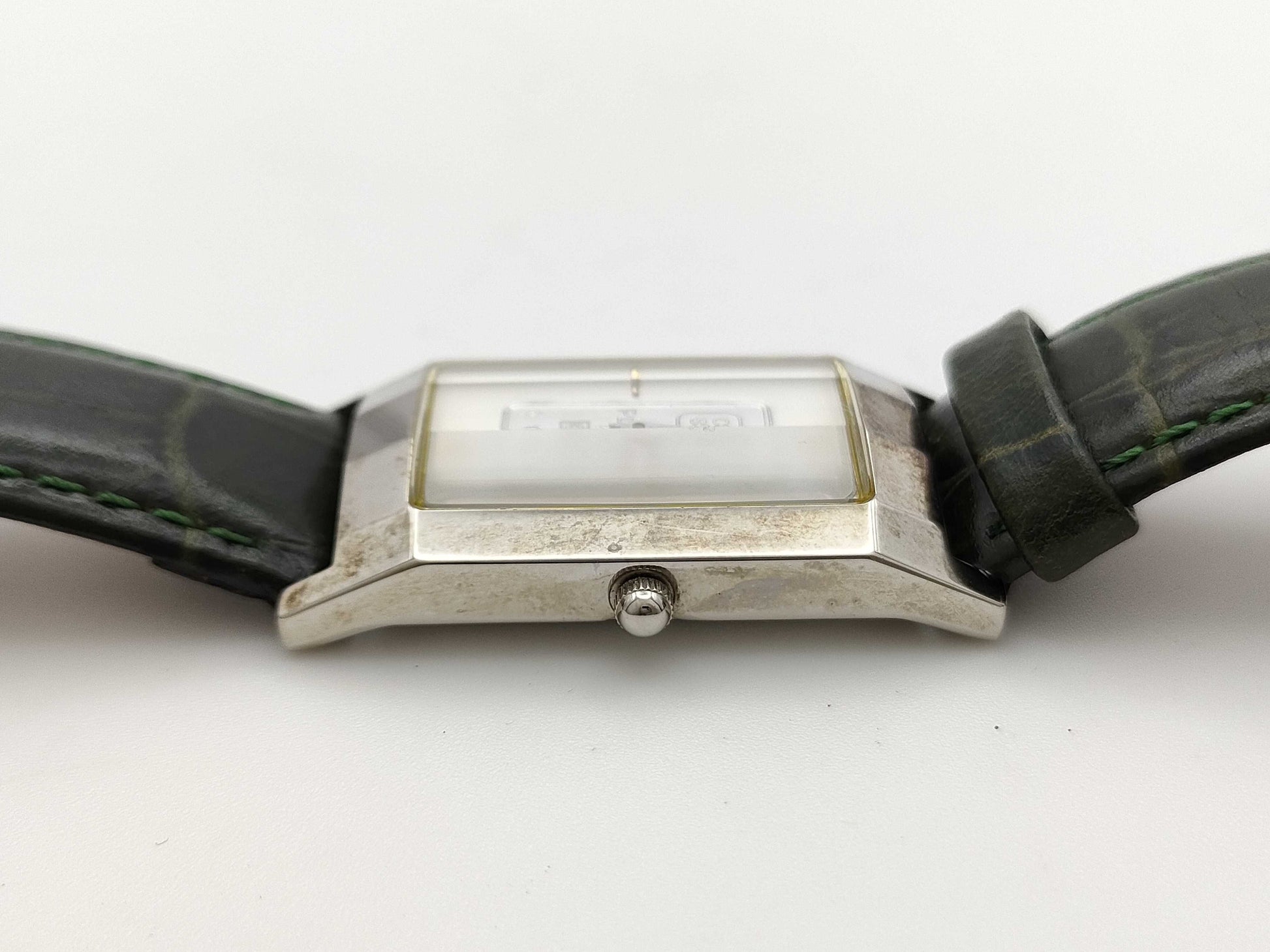 Quartz women's watch