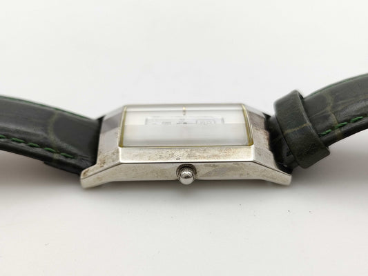 Quartz women's watch