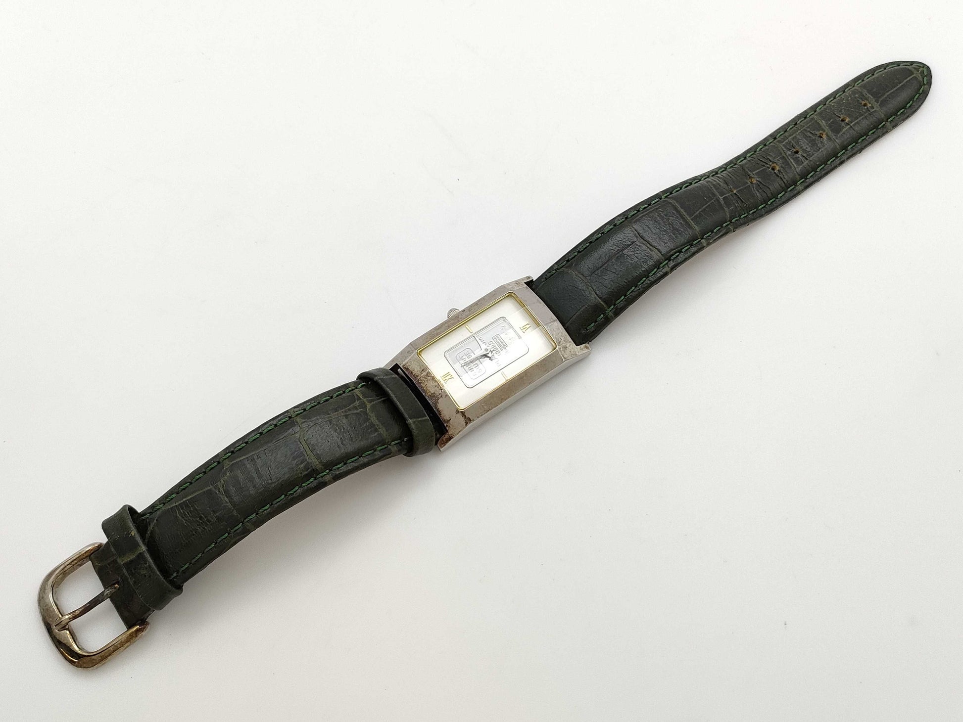 Quartz women's watch