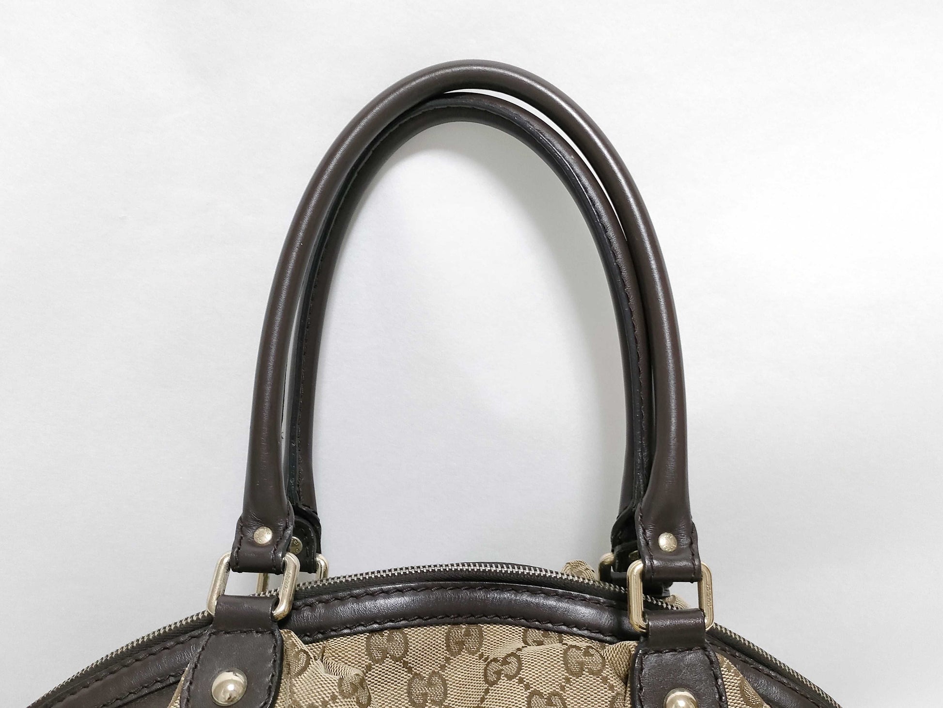 GUCCI GG Canvas Gucci Sukey Bag with Shoulder Strap Handbag