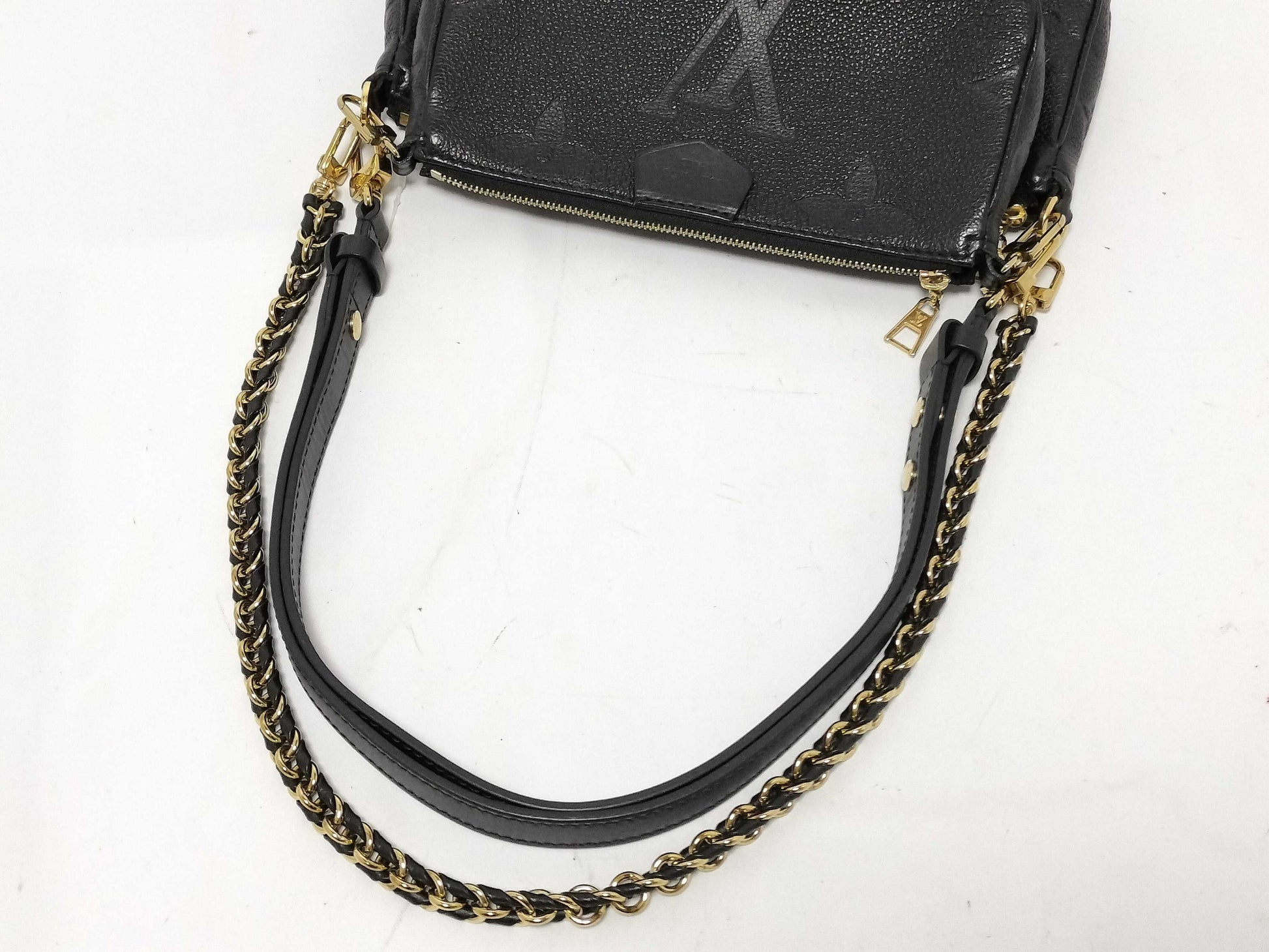 LOUIS VUITTON Monogram Empreinte LOUIS VUITTON M58520 Myrty Pochette Accessoires Empreinte Black Pouch