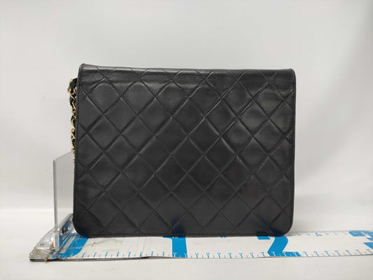 CHANEL Matelasse Chain Shoulder Bag