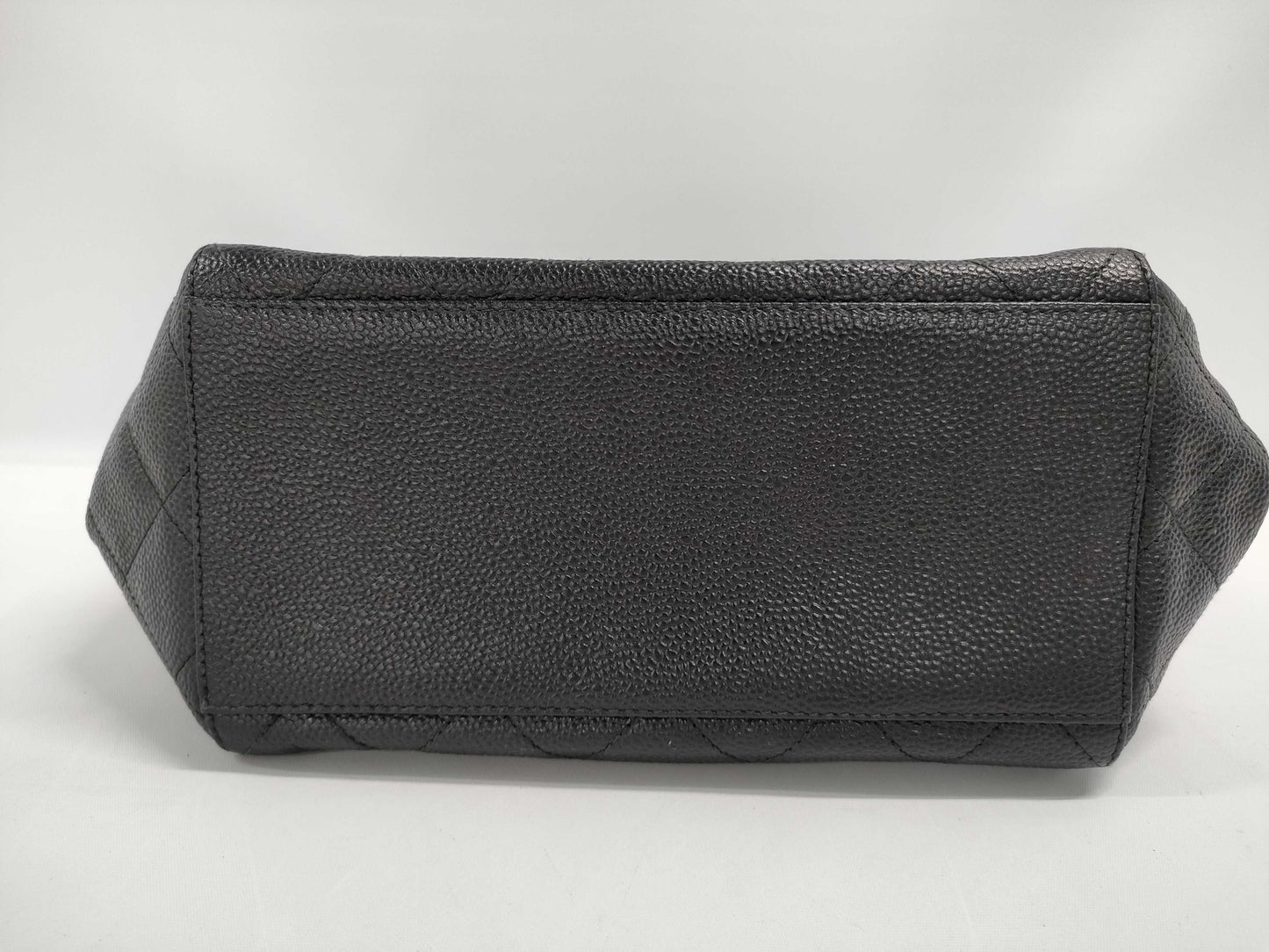 CHANEL Matelasse Chain Shoulder Bag