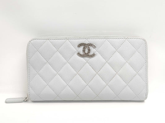 CHANEL wallet with box