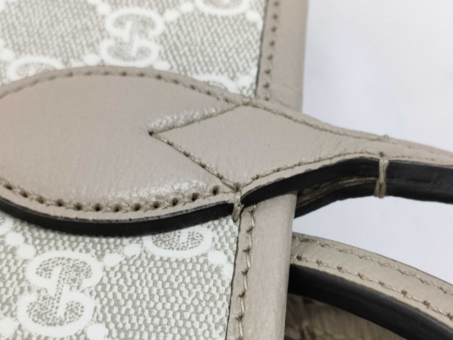 GUCCI Gucci handbag white tote bag
