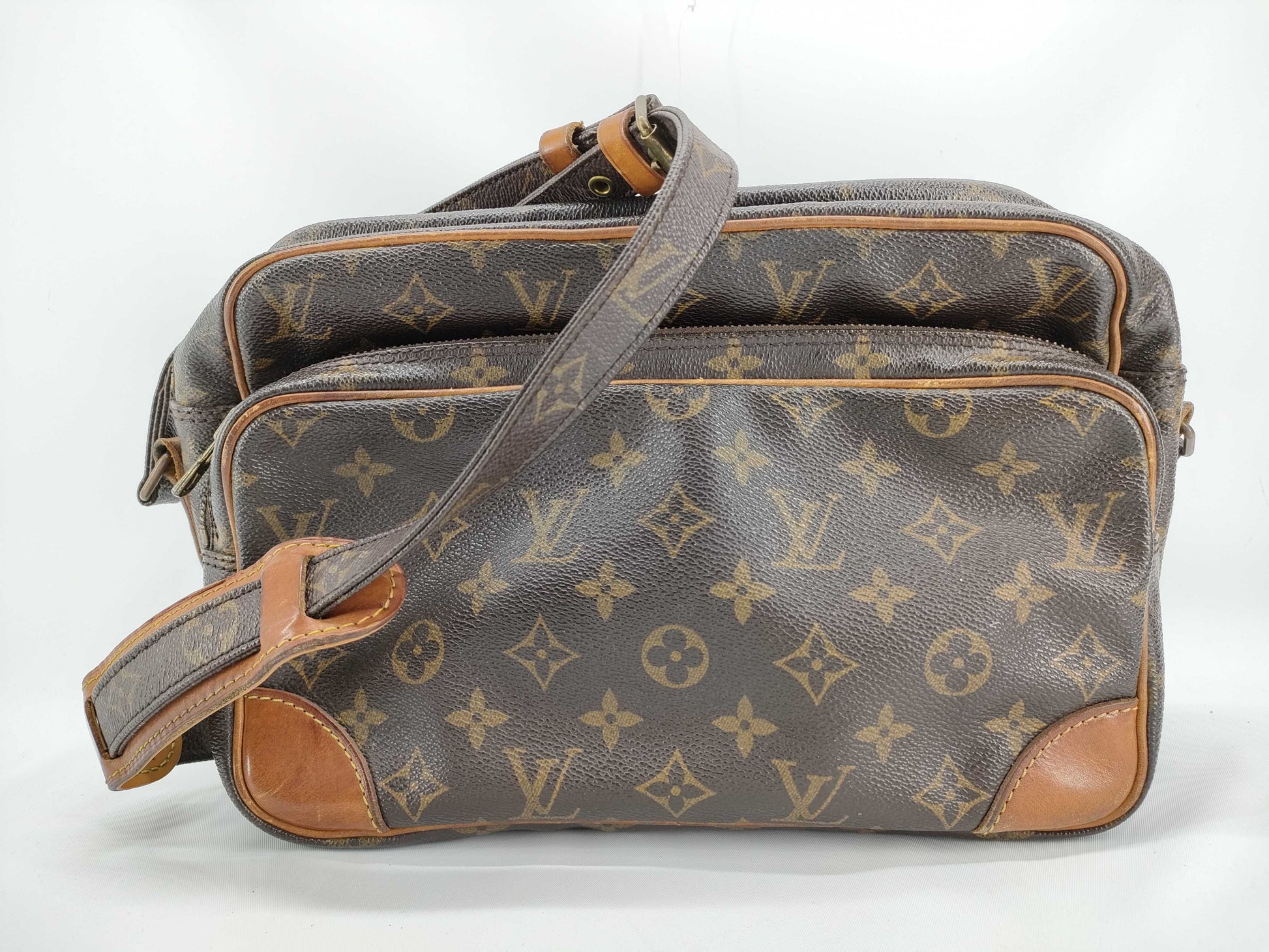 LOUIS VUITTON Monogram Bag Louis Vuitton Shoulder Bag