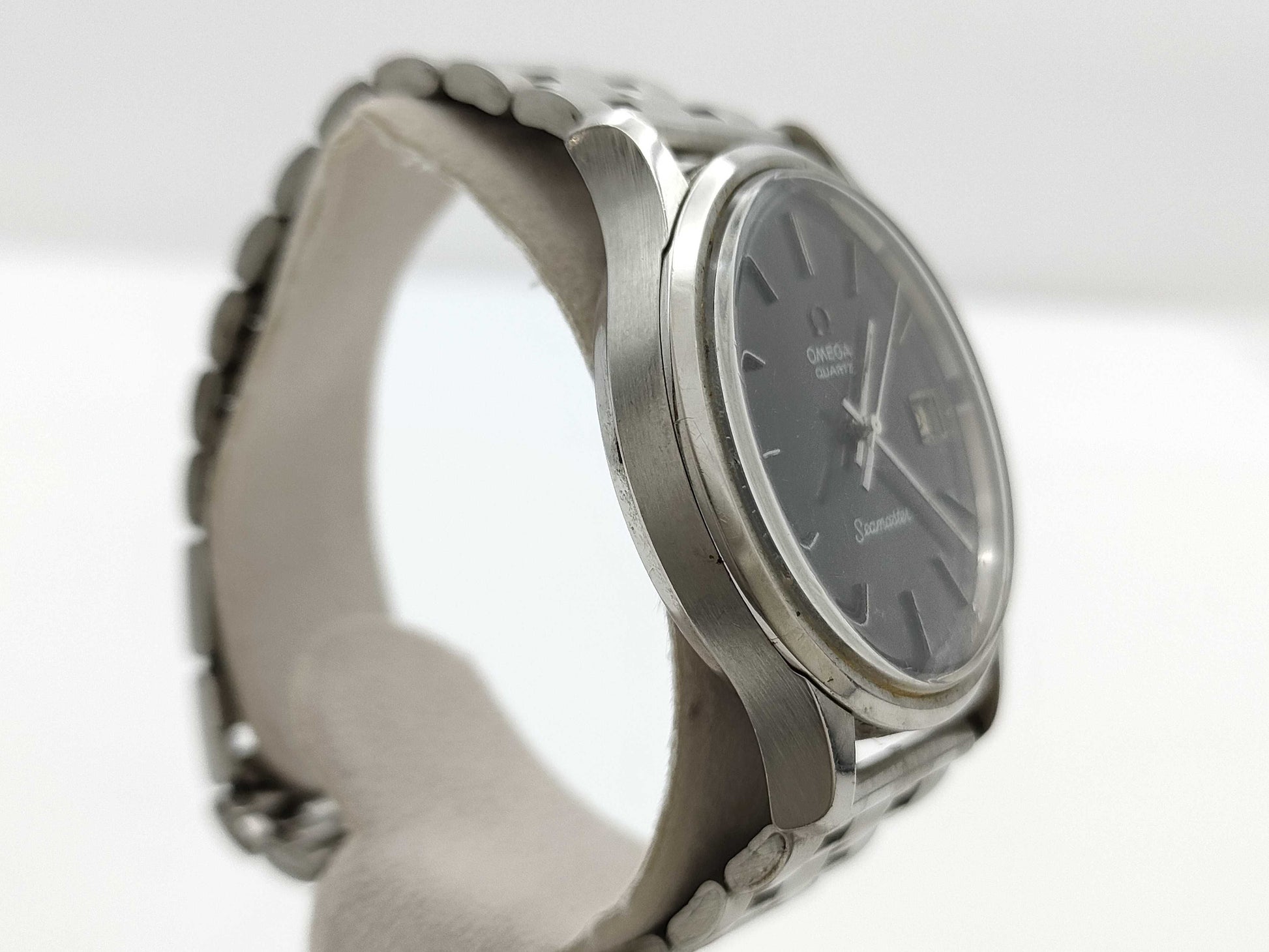 OMEGA Quartz Men's Watch