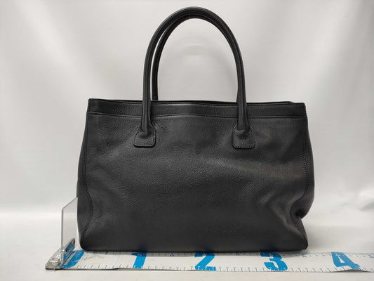 CHANEL Executive Caviar Skin Tote Bag