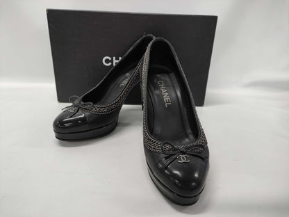 CHANEL Chanel Black Size 37.5 Pumps