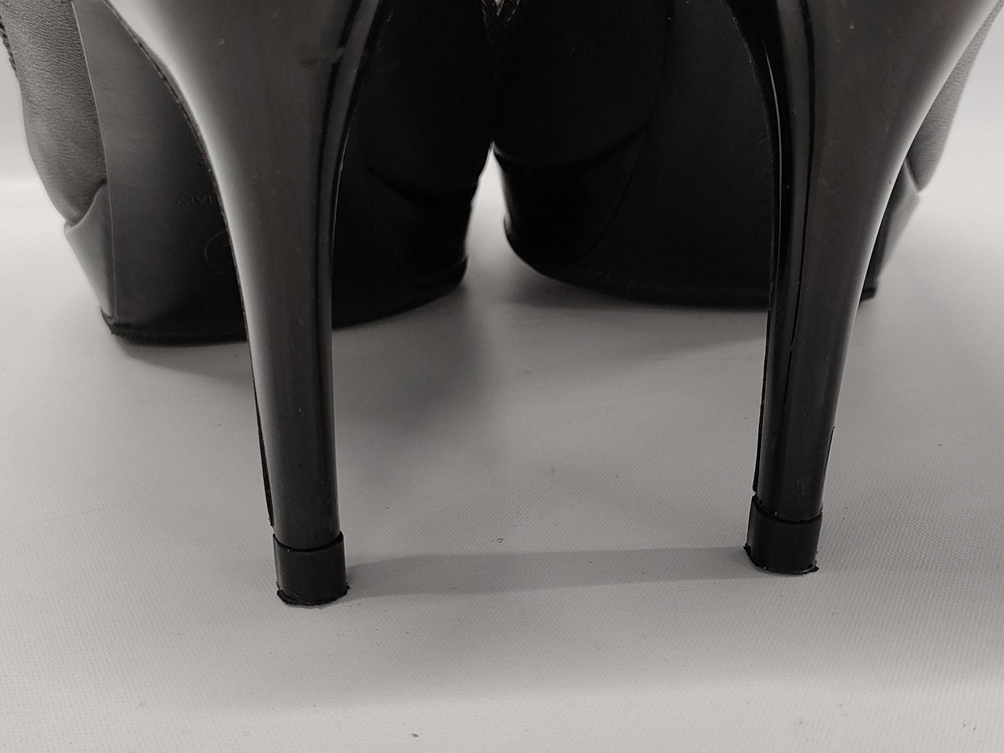 CHANEL Chanel Black Size 37.5 Pumps