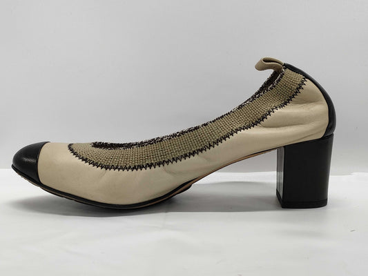 CHANEL Chanel white pumps size 37.5