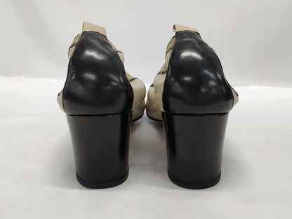 CHANEL Chanel white pumps size 37.5
