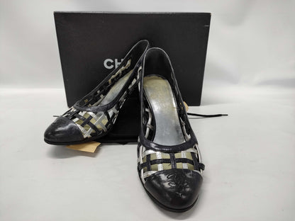 CHANEL Silver and Black Pumps, Size 37.5