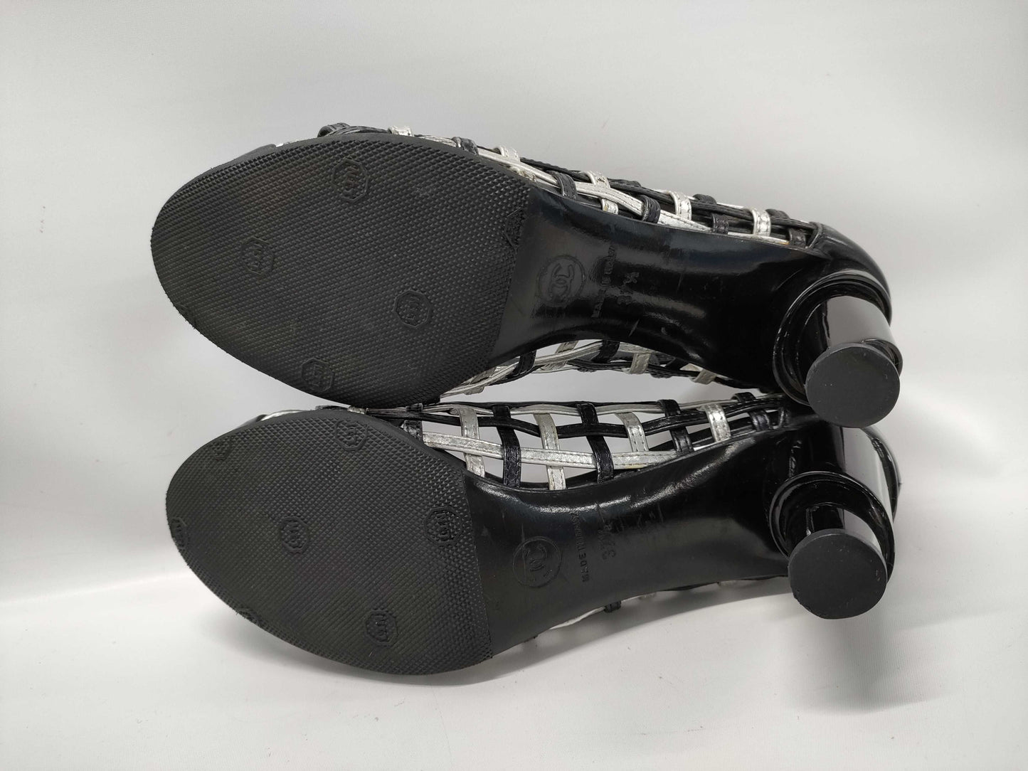 CHANEL Silver and Black Pumps, Size 37.5