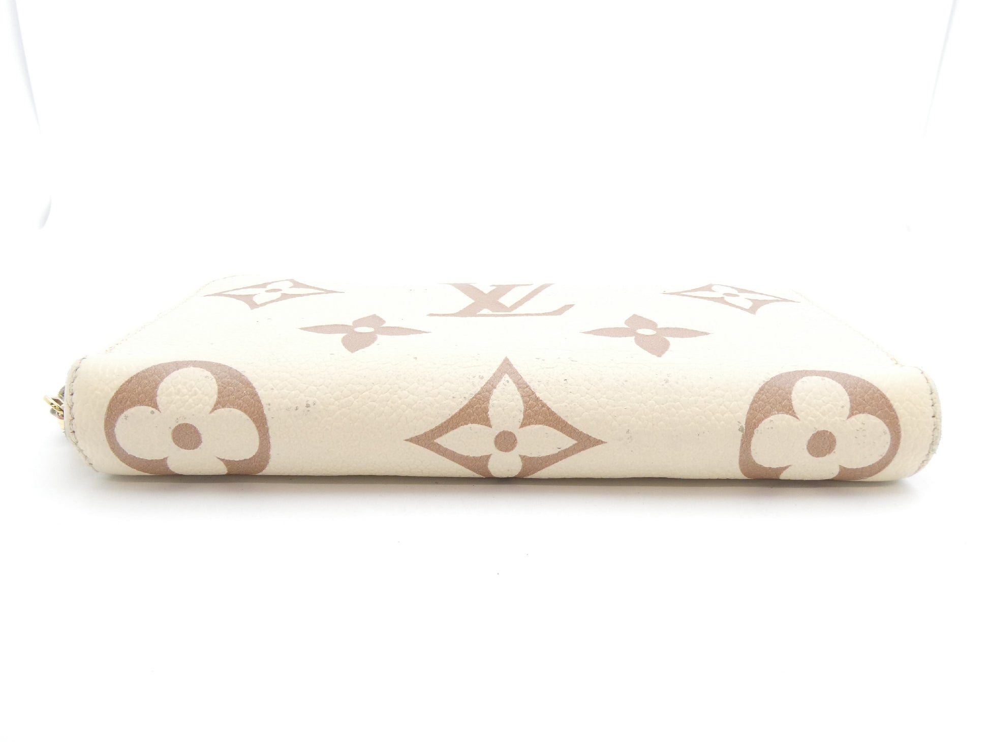 LOUIS VUITTON Monogram Empreinte Zippy Wallet