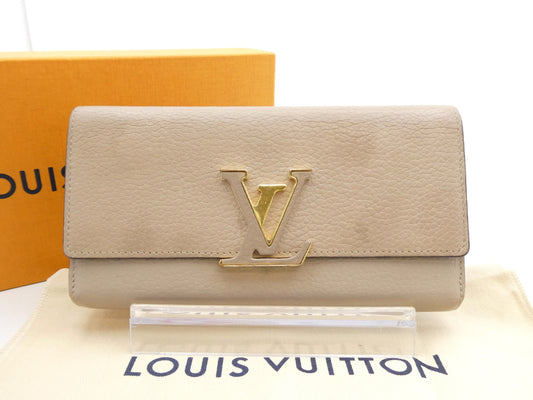LOUIS VUITTON LOUIS VUITTON Portefeuille Capucines Wallet