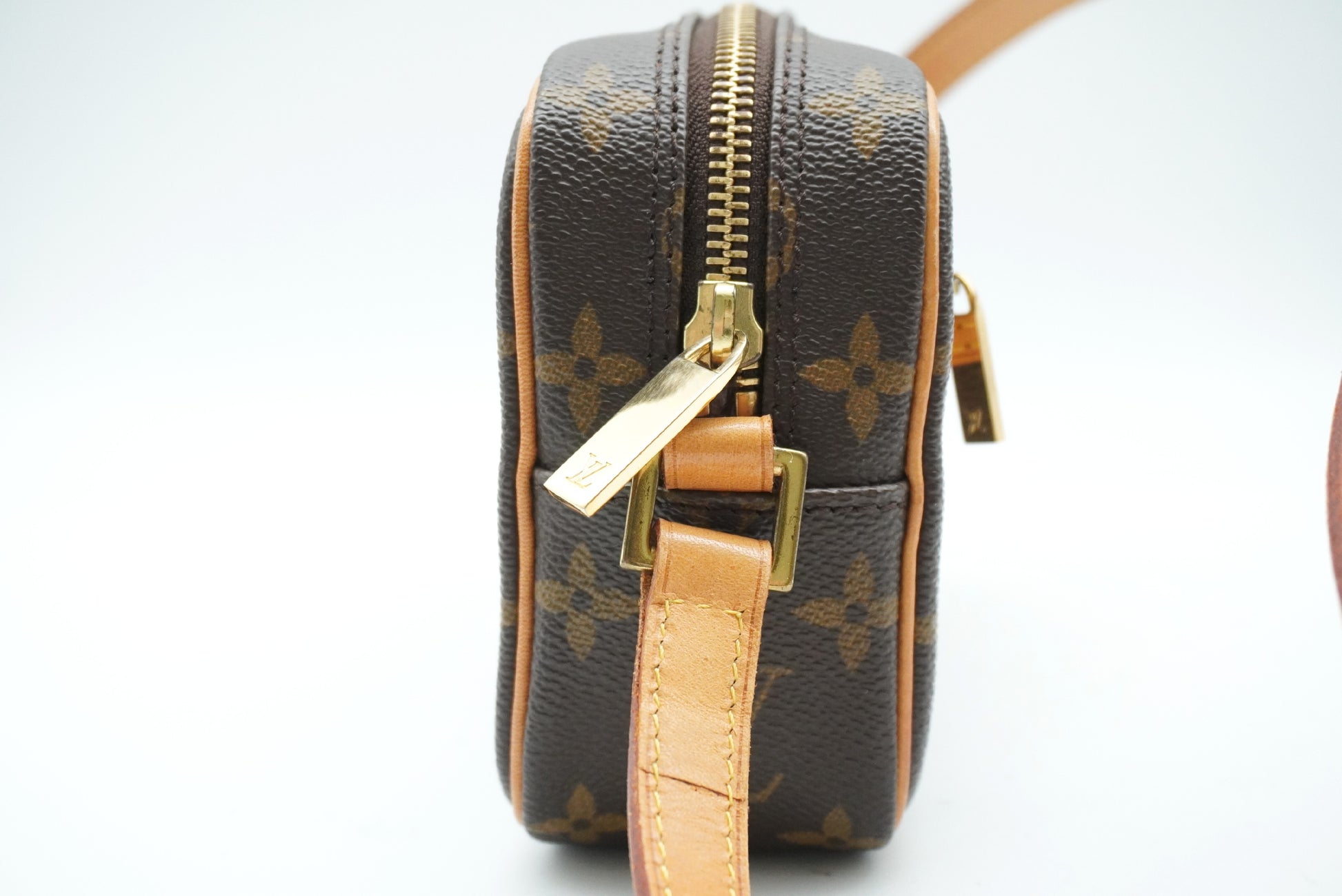 LOUIS VUITTON Monogram Pochette Cite M51183 Shoulder Bag