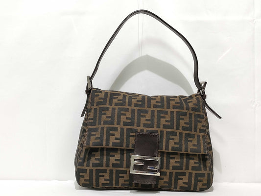 FENDI Zucca pattern FENDI Mamma Bucket Zucca brown shoulder bag with crease strap