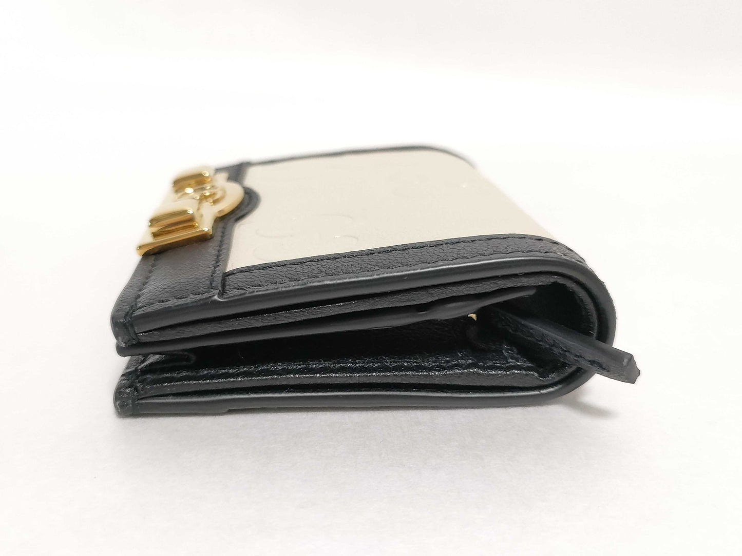 GUCCI GUCCI Marmont Bi-fold Wallet 676150 White Wallet