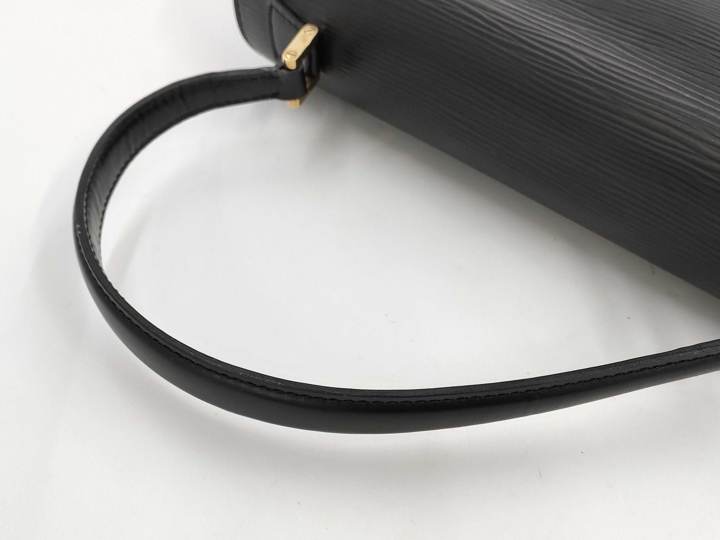 LOUIS VUITTON LV Epi Monceau Handbag