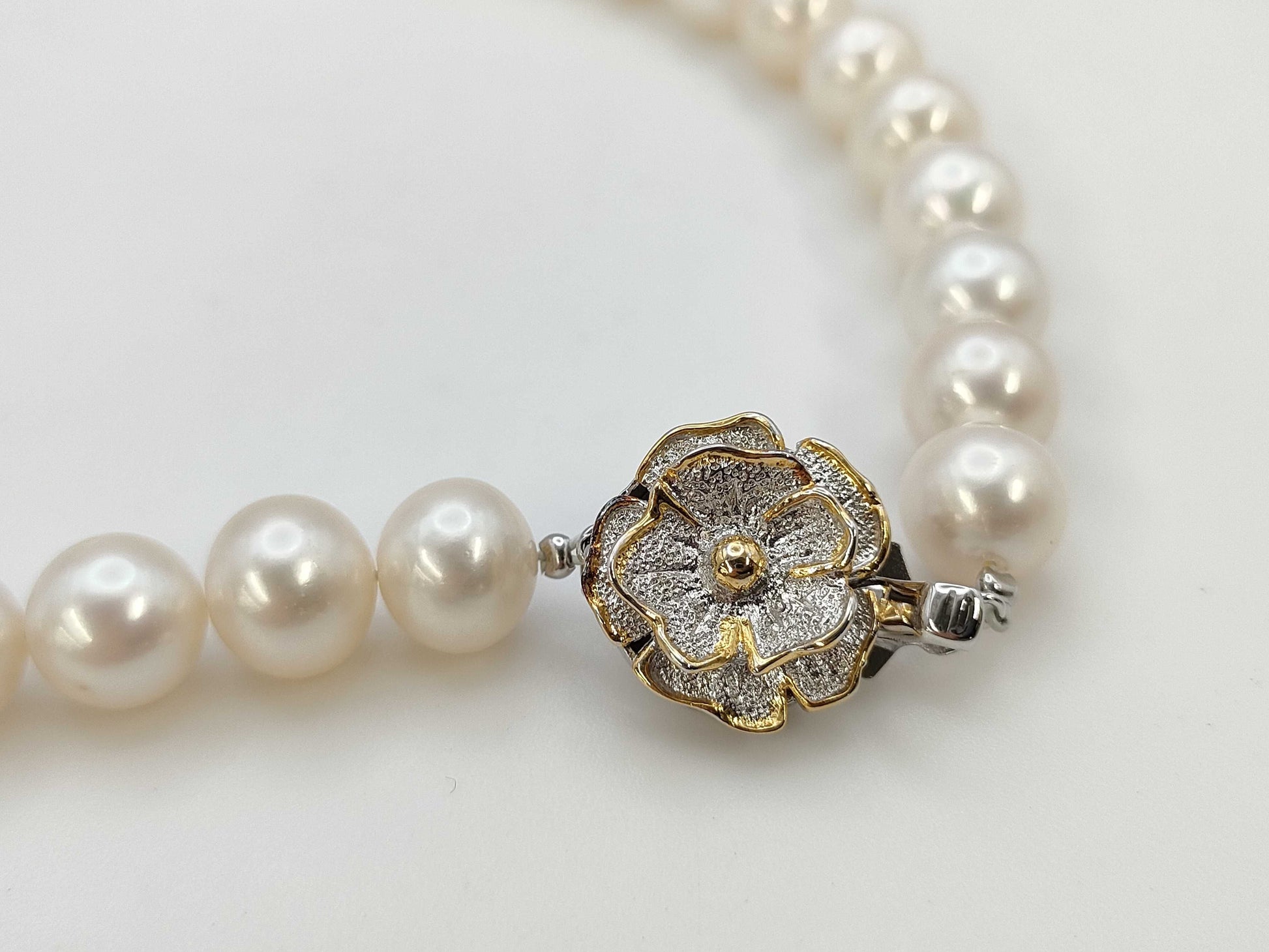 Pearl diameter: approximately 8.7mm-9.3mm, Sterling Silver, 51.1g, Necklace 