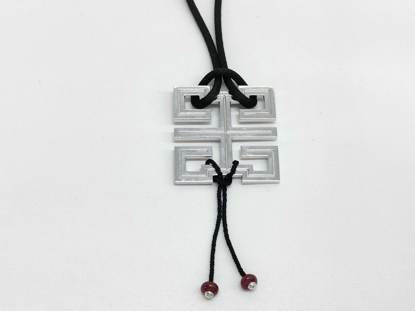 Cartier Dragon Wishknot Ruby Necklace in 750 White Gold, 24.0g 