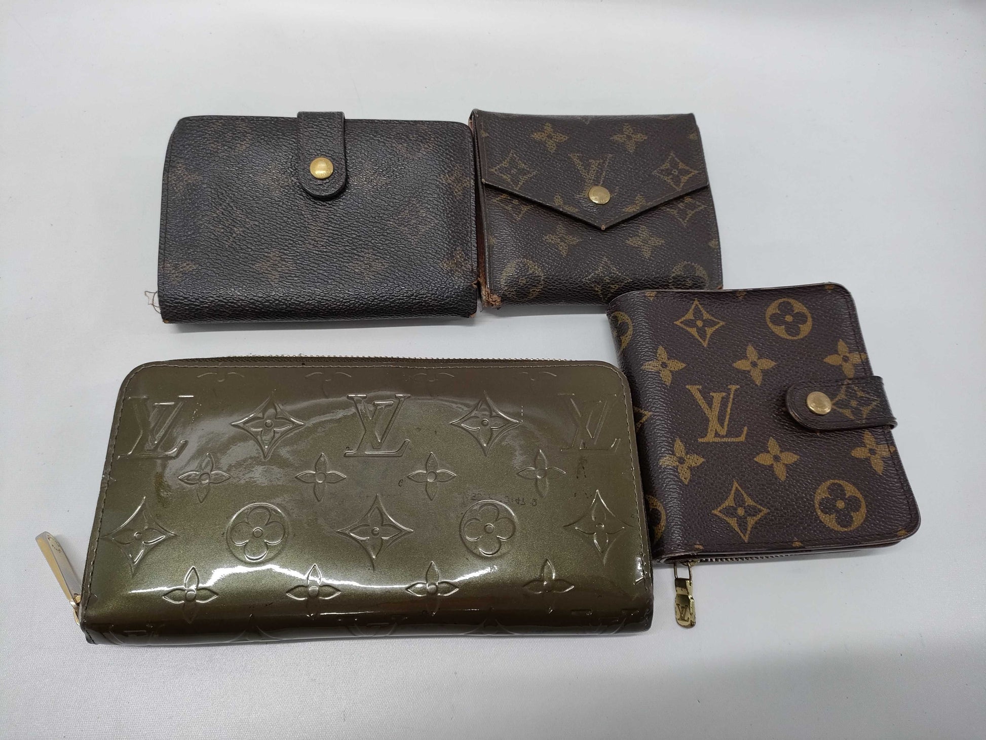 LOUIS VUITTON LV Wallet Set of 4 Wallets