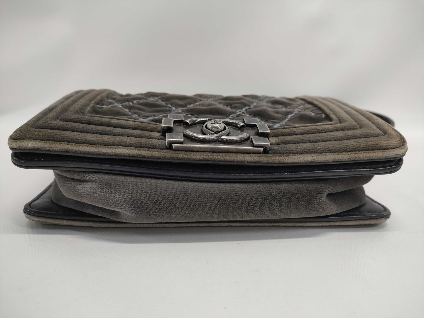 CHANEL Suede CHANEL Boy Chanel Suede Shoulder Bag 19 Series Shoulder Bag