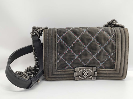 CHANEL Suede CHANEL Boy Chanel Suede Shoulder Bag 19 Series Shoulder Bag