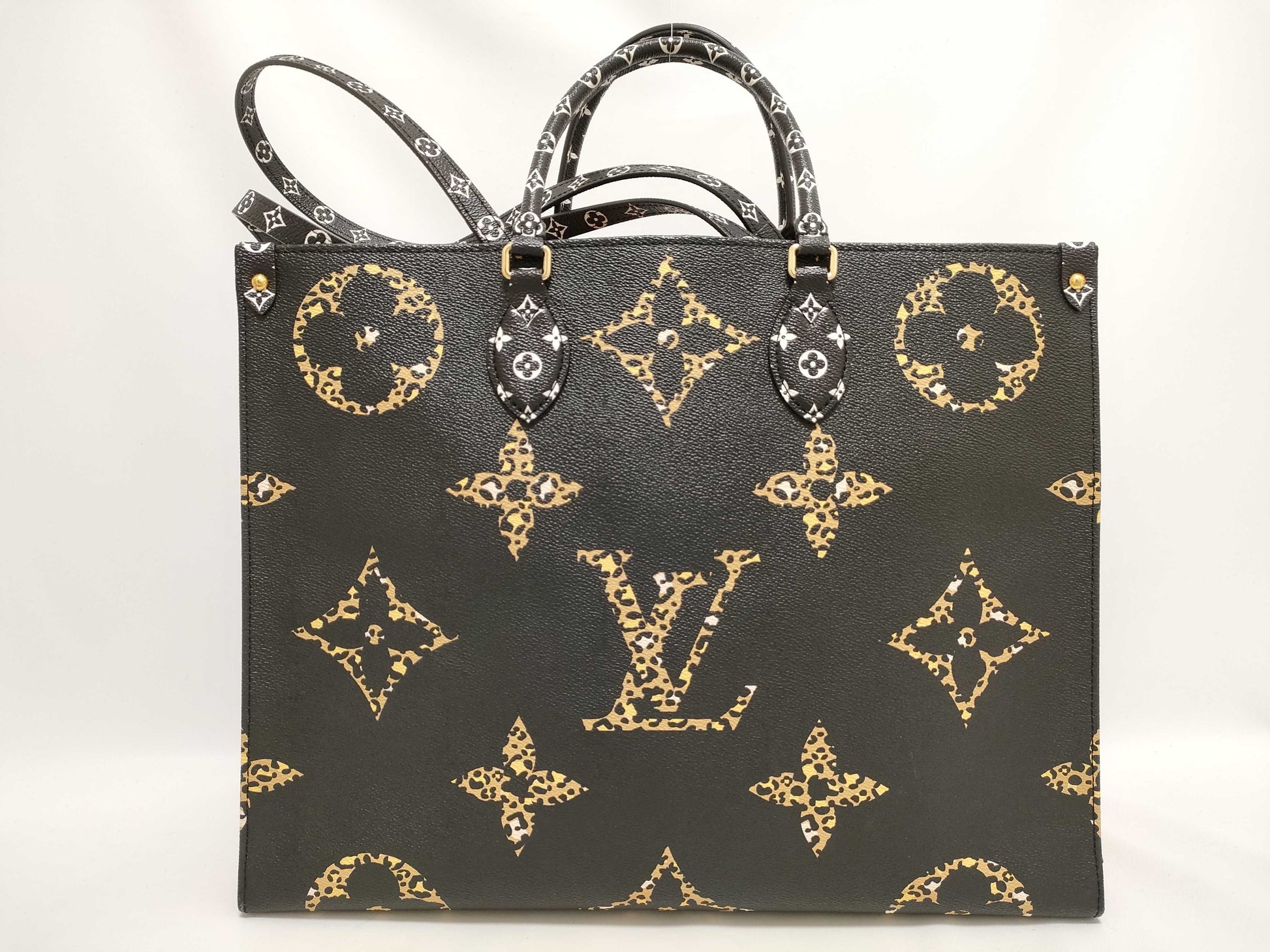 LOUIS VUITTON Monogram Jungle On the Go GM M44674 Black RFID Enabled Tote Bag