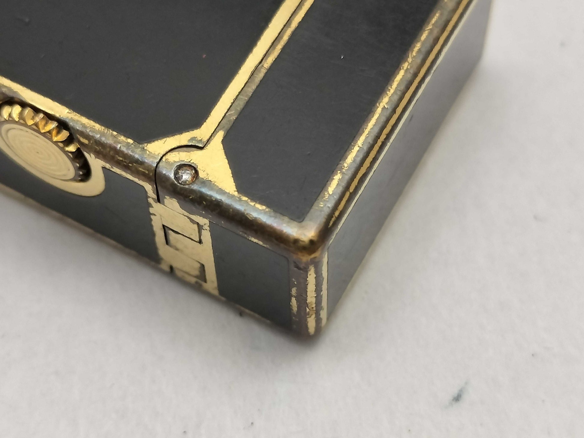 Dunhill Roller Gas Lighter, Ignition Confirmed, Includes Flint