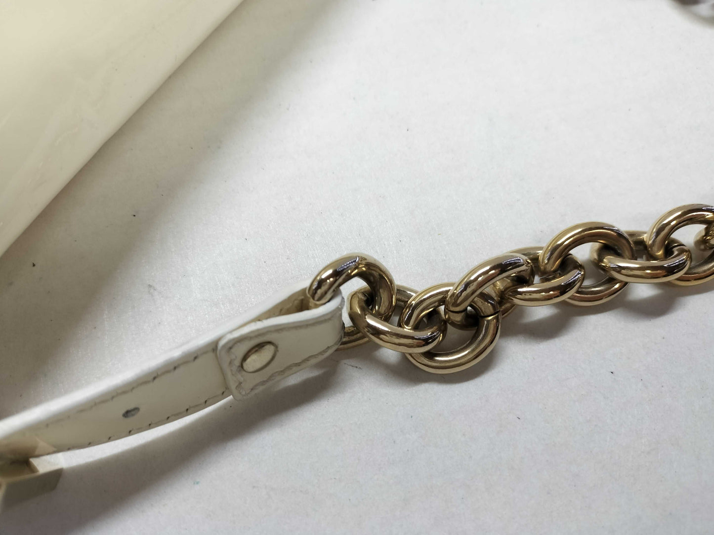 FENDI Mamma Bucket Chain Shoulder Bag