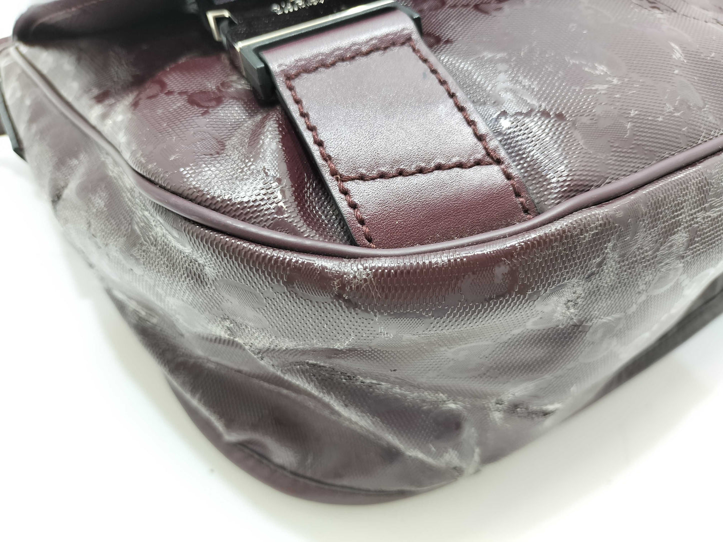 GUCCI GG Supreme Shoulder Bag