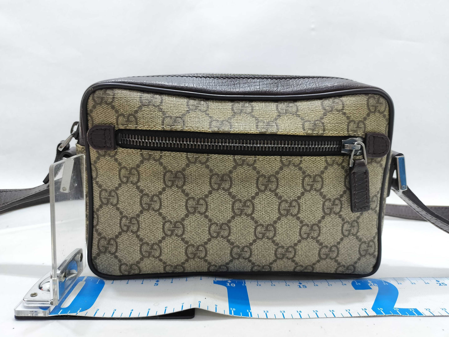 GUCCI GG Supreme Shoulder Bag