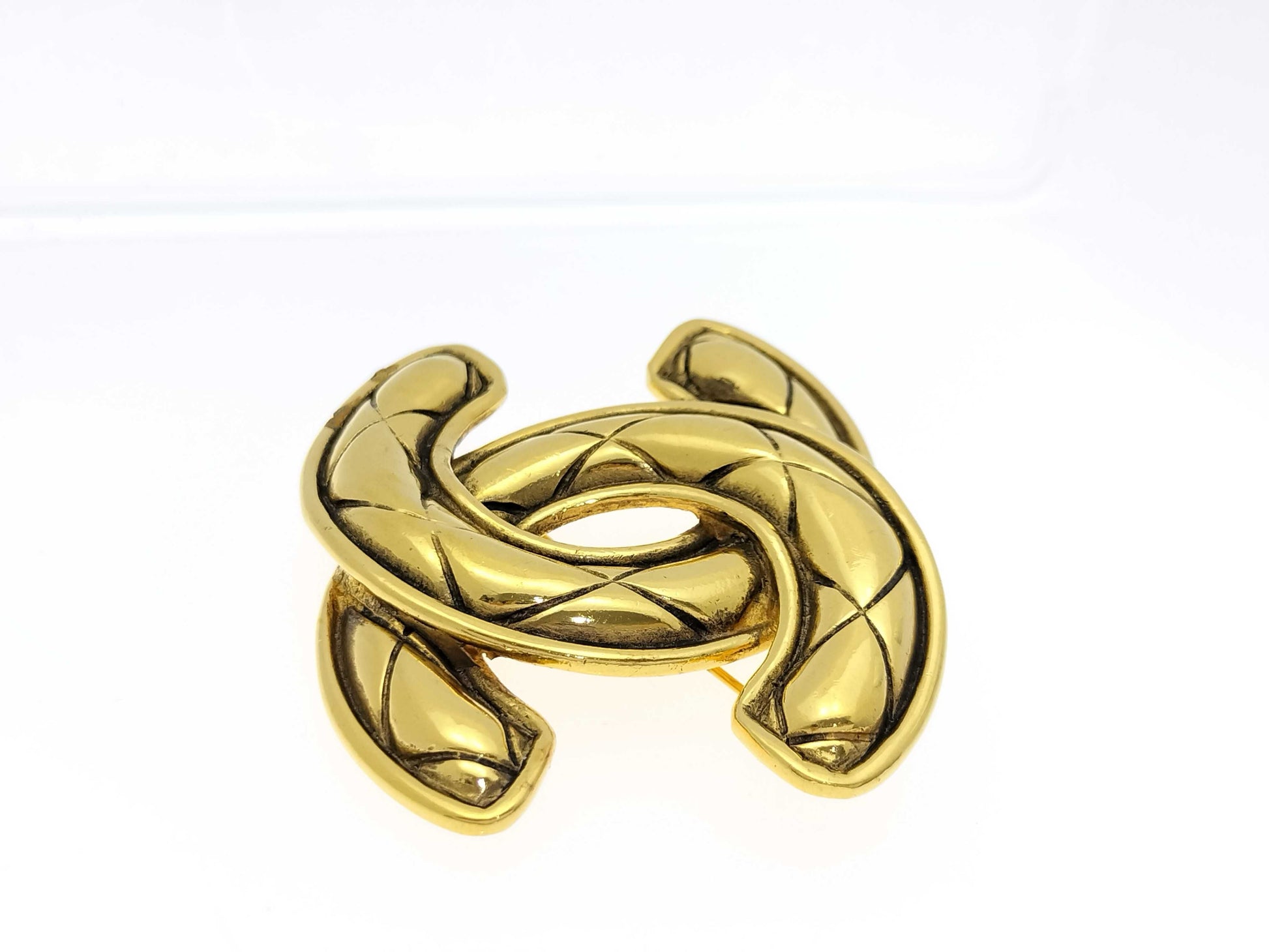 CHANEL Matelasse Coco Mark Brooch