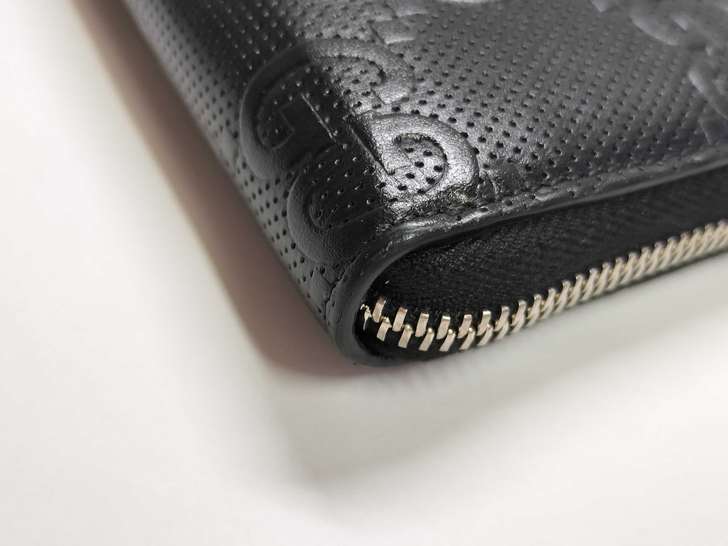 GUCCI Jumbo GG Wallet