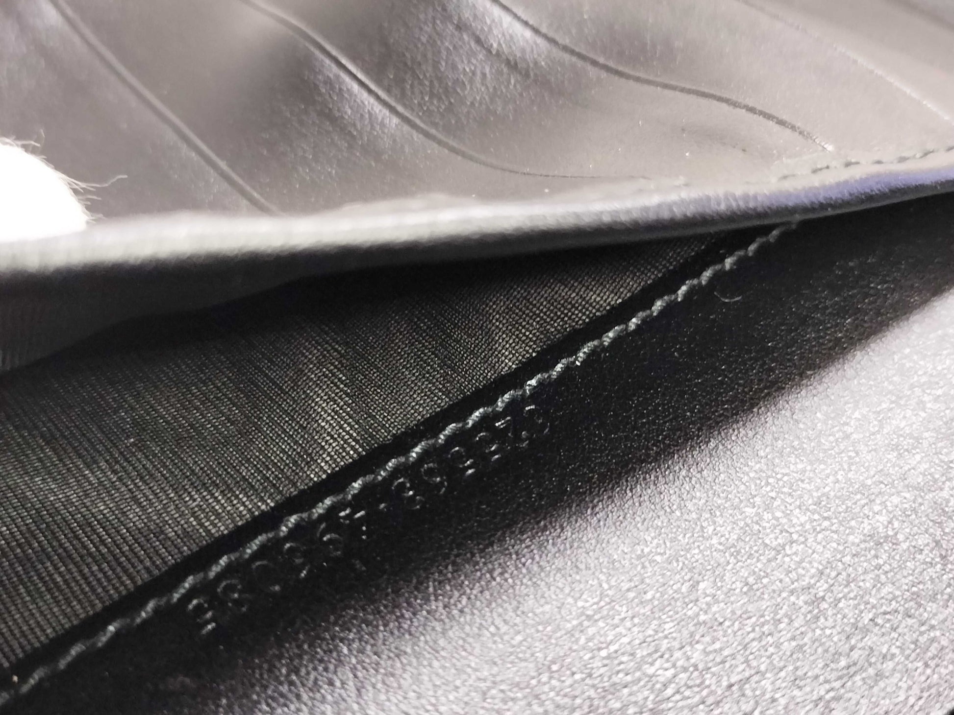 GUCCI Jumbo GG Wallet