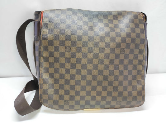 LOUIS VUITTON Damier Shoulder Bag