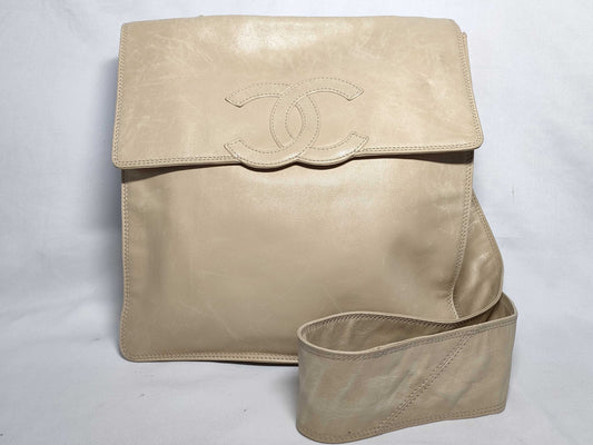 CHANEL shoulder bag