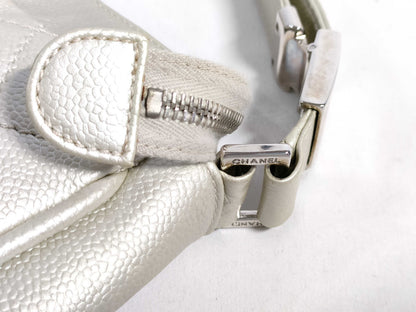 CHANEL shoulder bag