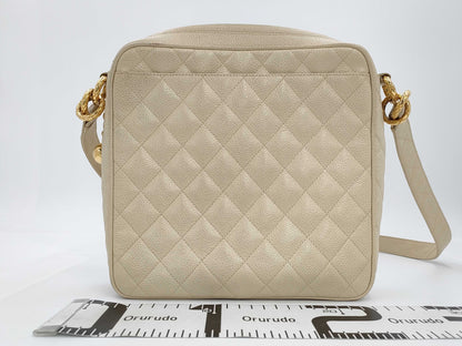 CHANEL shoulder bag
