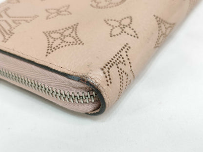 LOUIS VUITTON Mahina Wallet