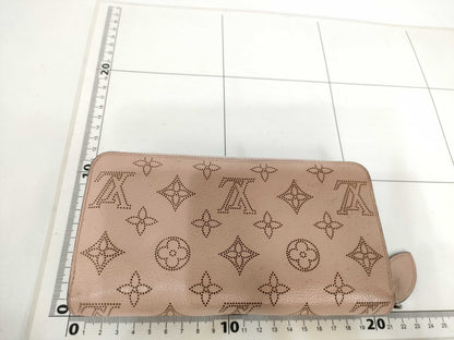 LOUIS VUITTON Mahina Wallet