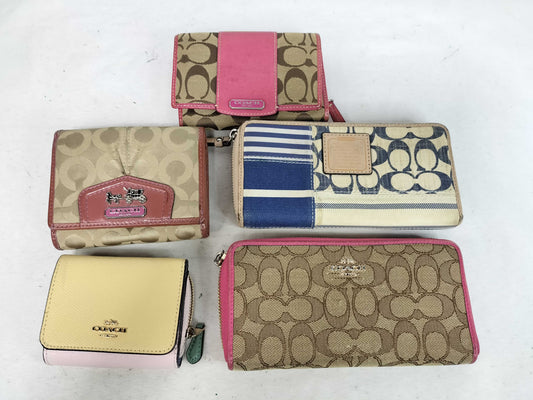 COACH Signature COACH Signature Wallet 5-Piece Wallet