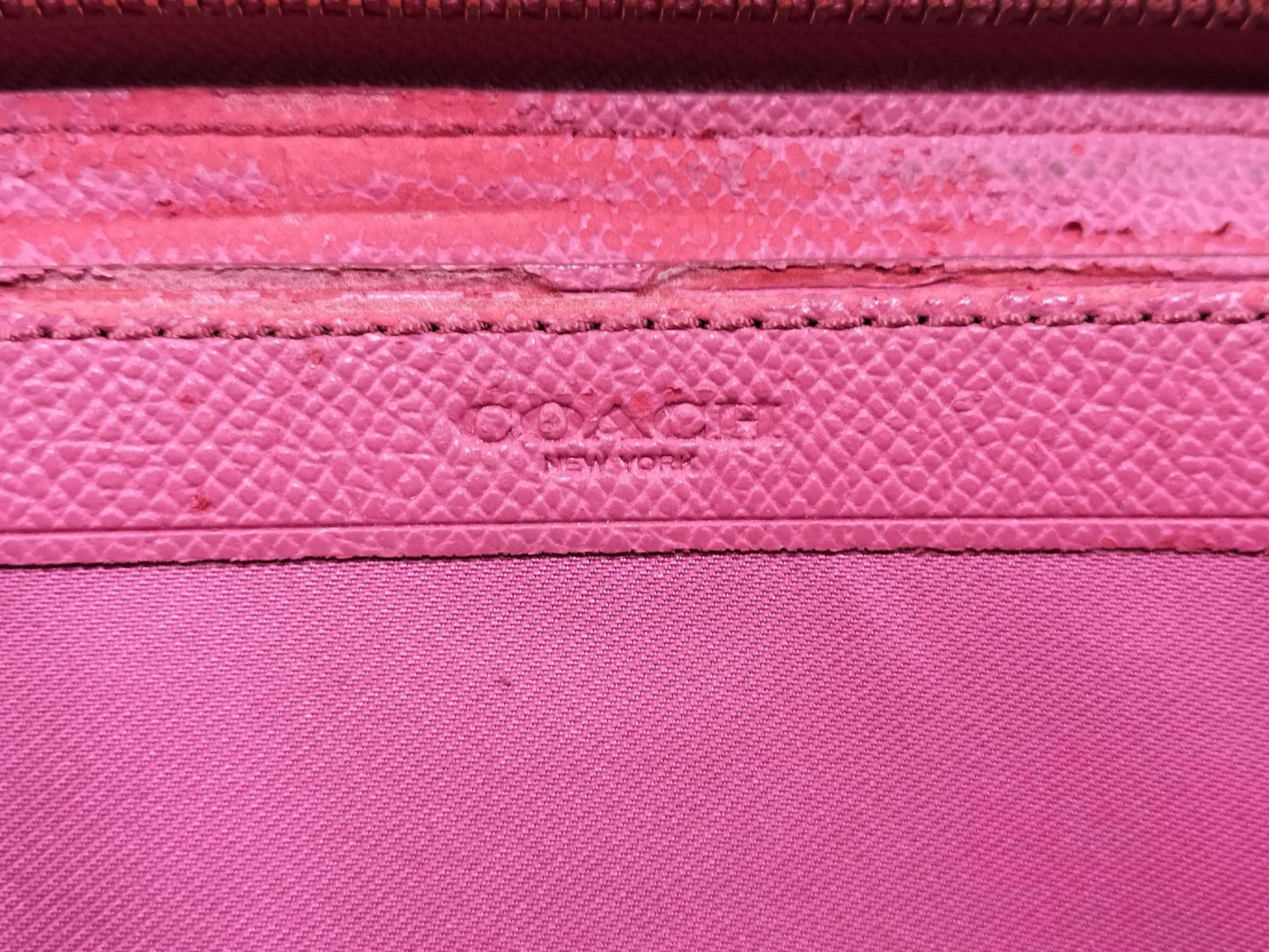 COACH Signature COACH Signature Wallet 5-Piece Wallet