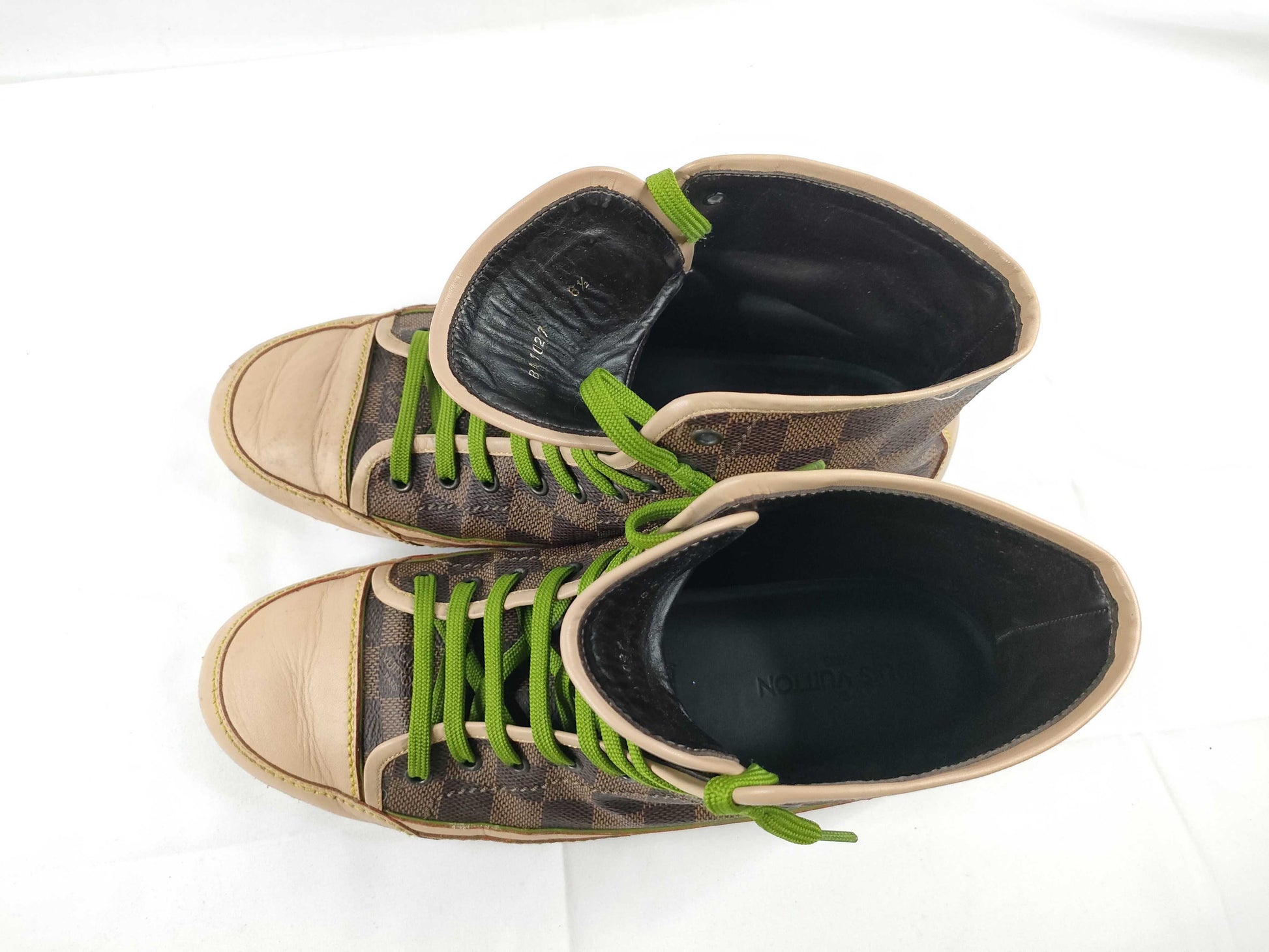 LOUIS VUITTON Damier Louis Vuitton Damier Sneakers Sneakers