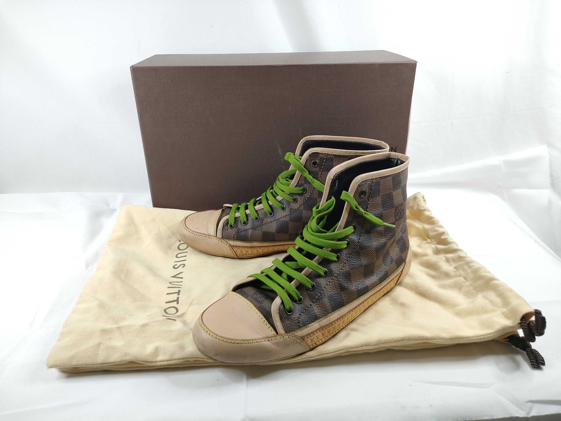 LOUIS VUITTON Damier Louis Vuitton Damier Sneakers Sneakers