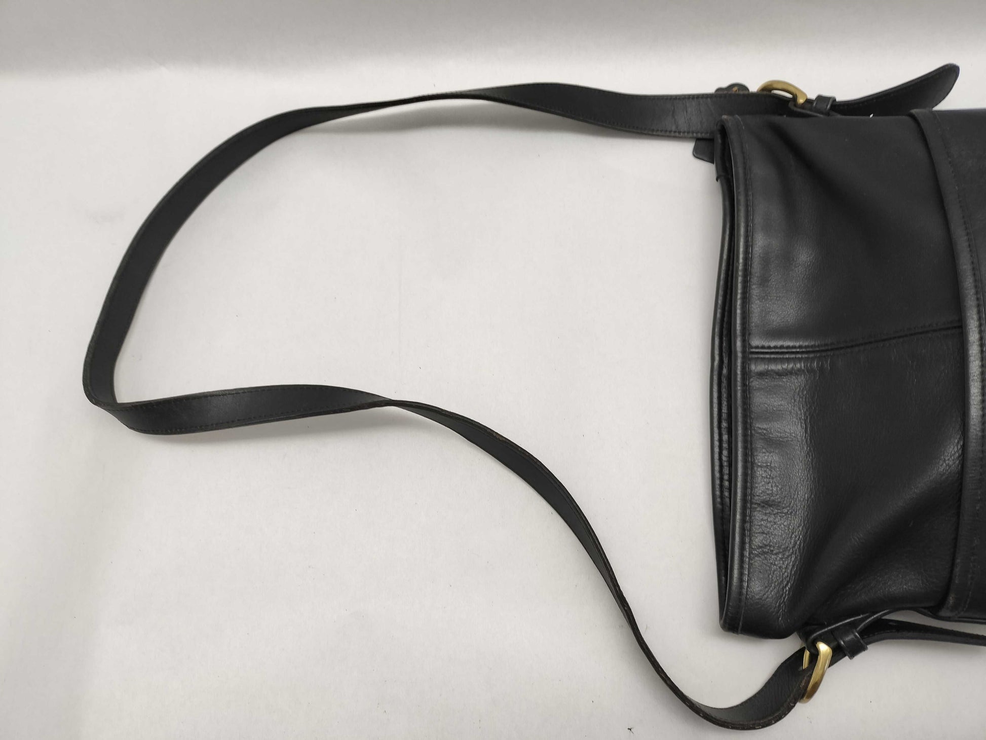 COACH Old Shoulder Bag Black Shoulder Bag