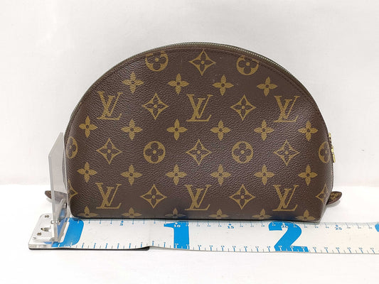LOUIS VUITTON LOUIS VUITTON Monogram Louis Vuitton Pochette Cosmetic Monogram Pouch