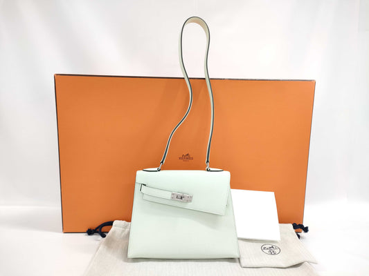HERMES Kelly Hermès Kelly Anarchy 20 Handbag, Outer Stitching, Epson Vert Fizz, Silver Hardware, U Stamp